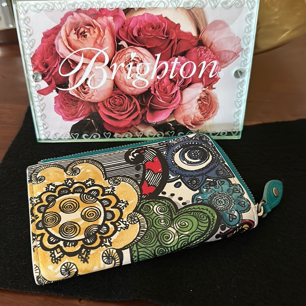 Brighton Tom Clancy Zip Wallet